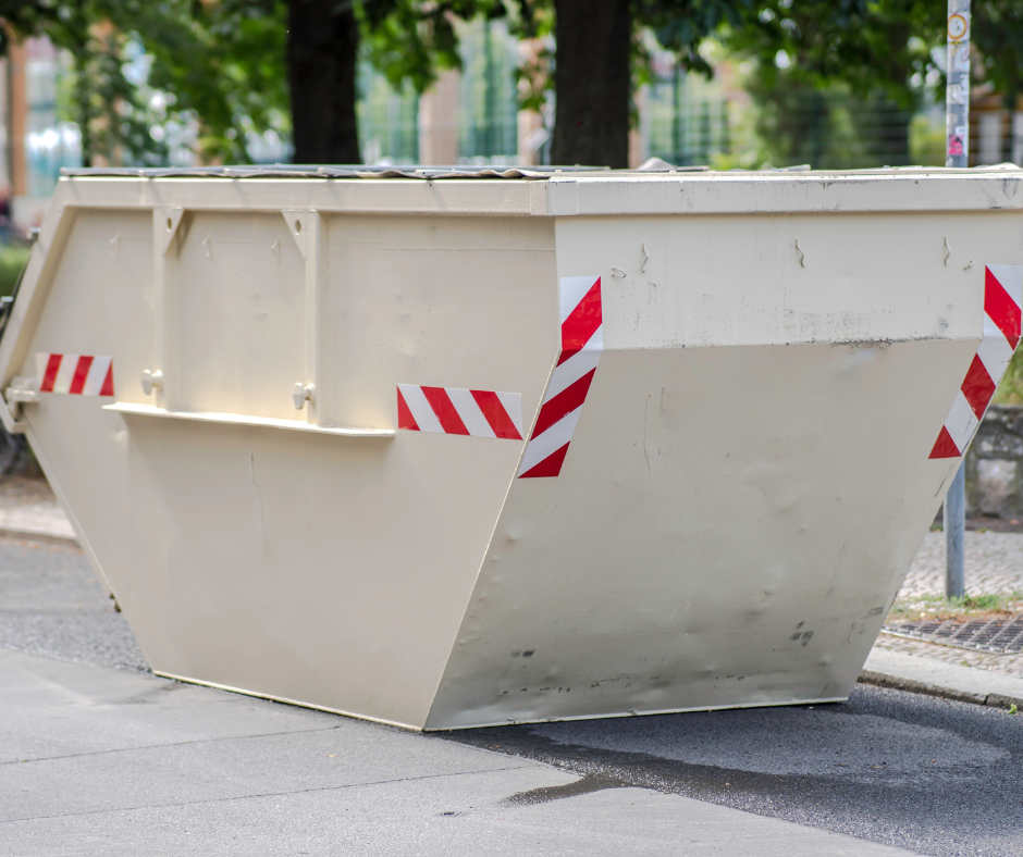 Hire a 14 yard constrution waste skip in Glasgow, click here for 14-yard skip hire prices and book 14-yard skips online in Glasgow