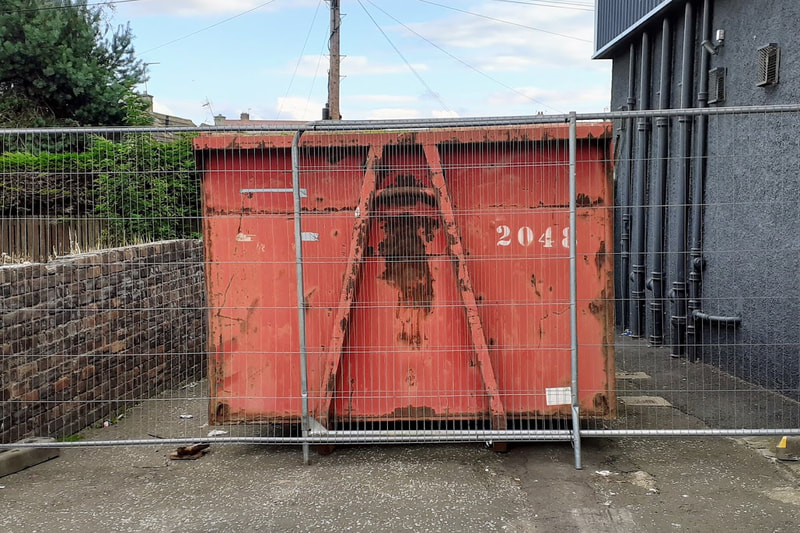 20 yard roll on roll off skip hire in Glasgow, click here for 20 yard RoRo skip prices, and book 20-yard RoRo skip hire online in the Glasgow area